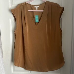 Maurice’s mustard blouse size XL capped sleeves